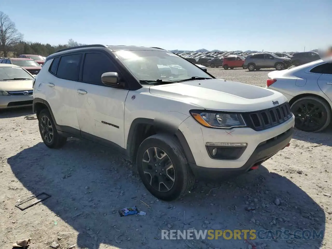 4 Фотография поврежденного автомобиля 3C4NJDDB8KT721453 JEEP COMPASS 2019