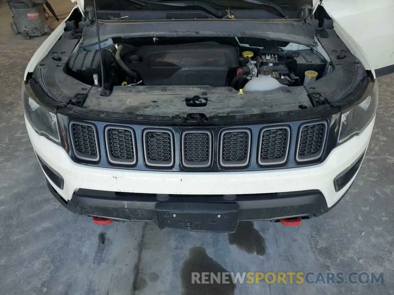 12 Photograph of a damaged car 3C4NJDDB8KT791261 JEEP COMPASS 2019
