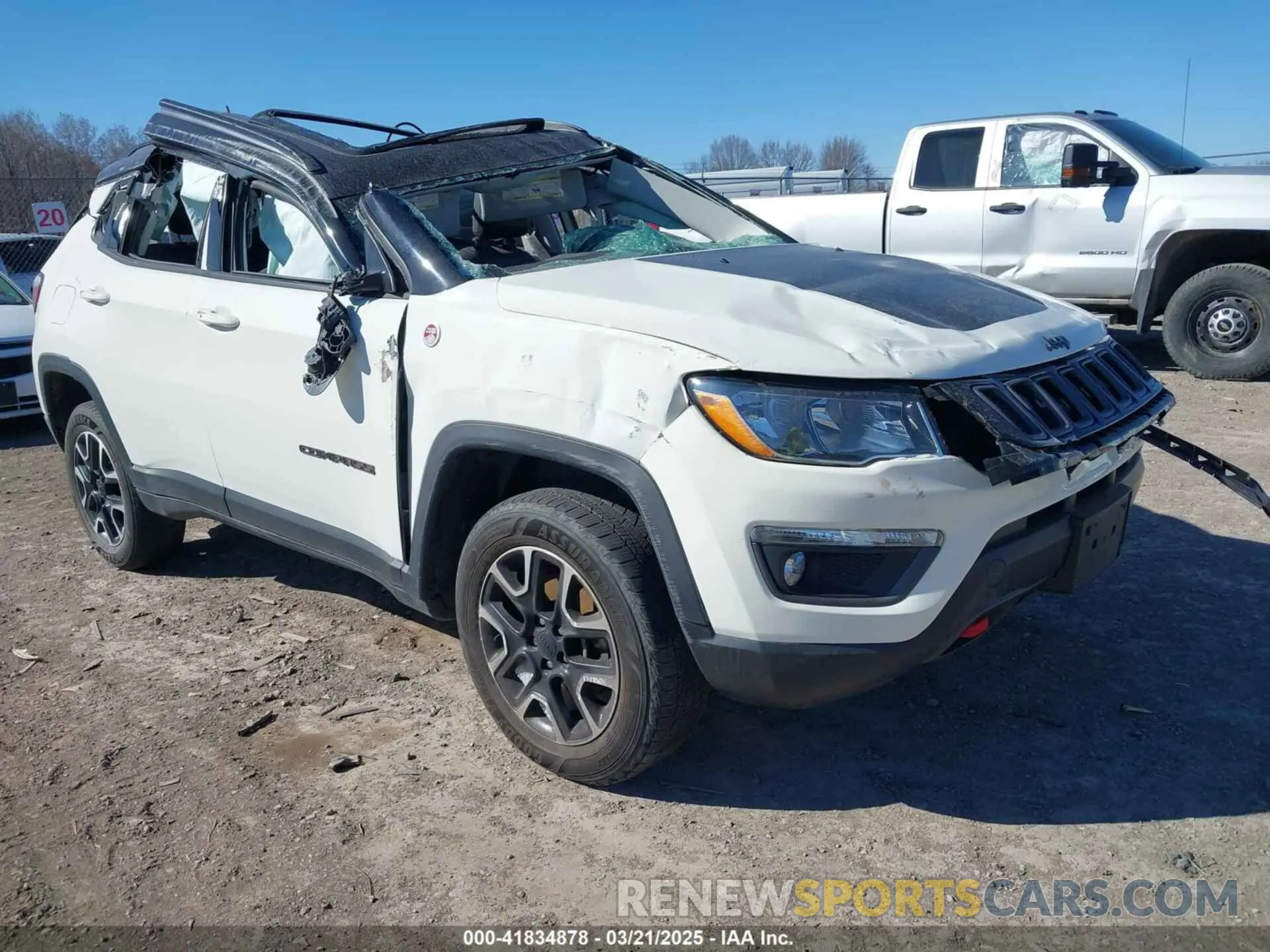 1 Photograph of a damaged car 3C4NJDDB8KT812982 JEEP COMPASS 2019