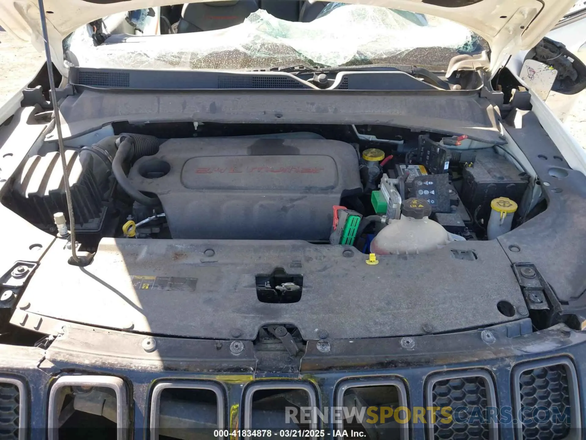 10 Photograph of a damaged car 3C4NJDDB8KT812982 JEEP COMPASS 2019