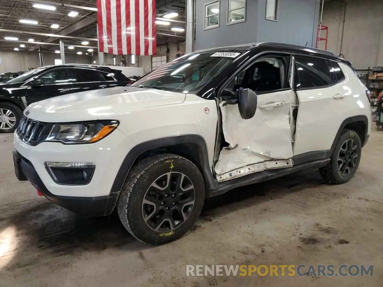 1 Photograph of a damaged car 3C4NJDDB9KT667905 JEEP COMPASS 2019