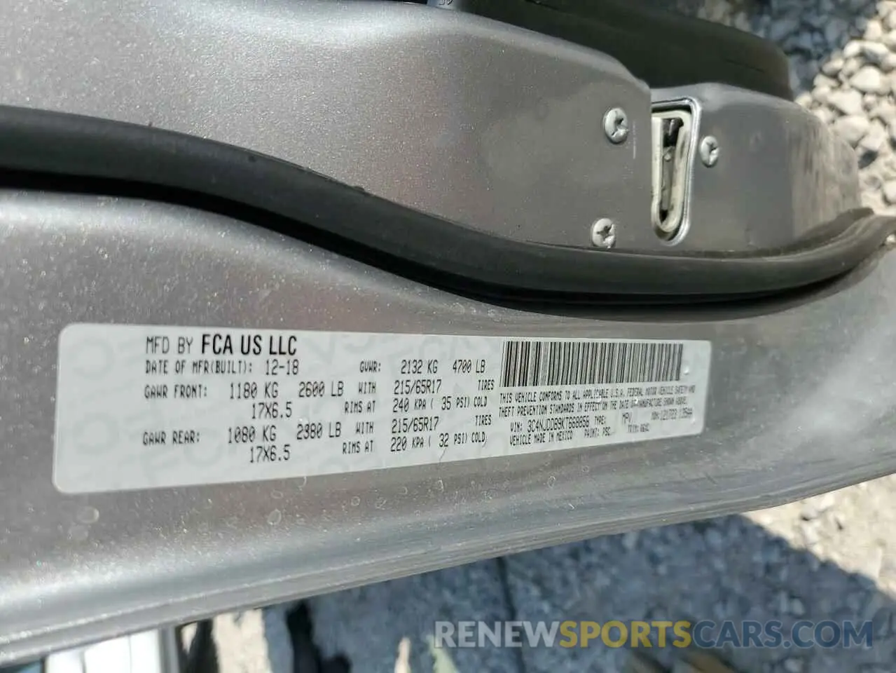 13 Photograph of a damaged car 3C4NJDDB9KT668858 JEEP COMPASS 2019