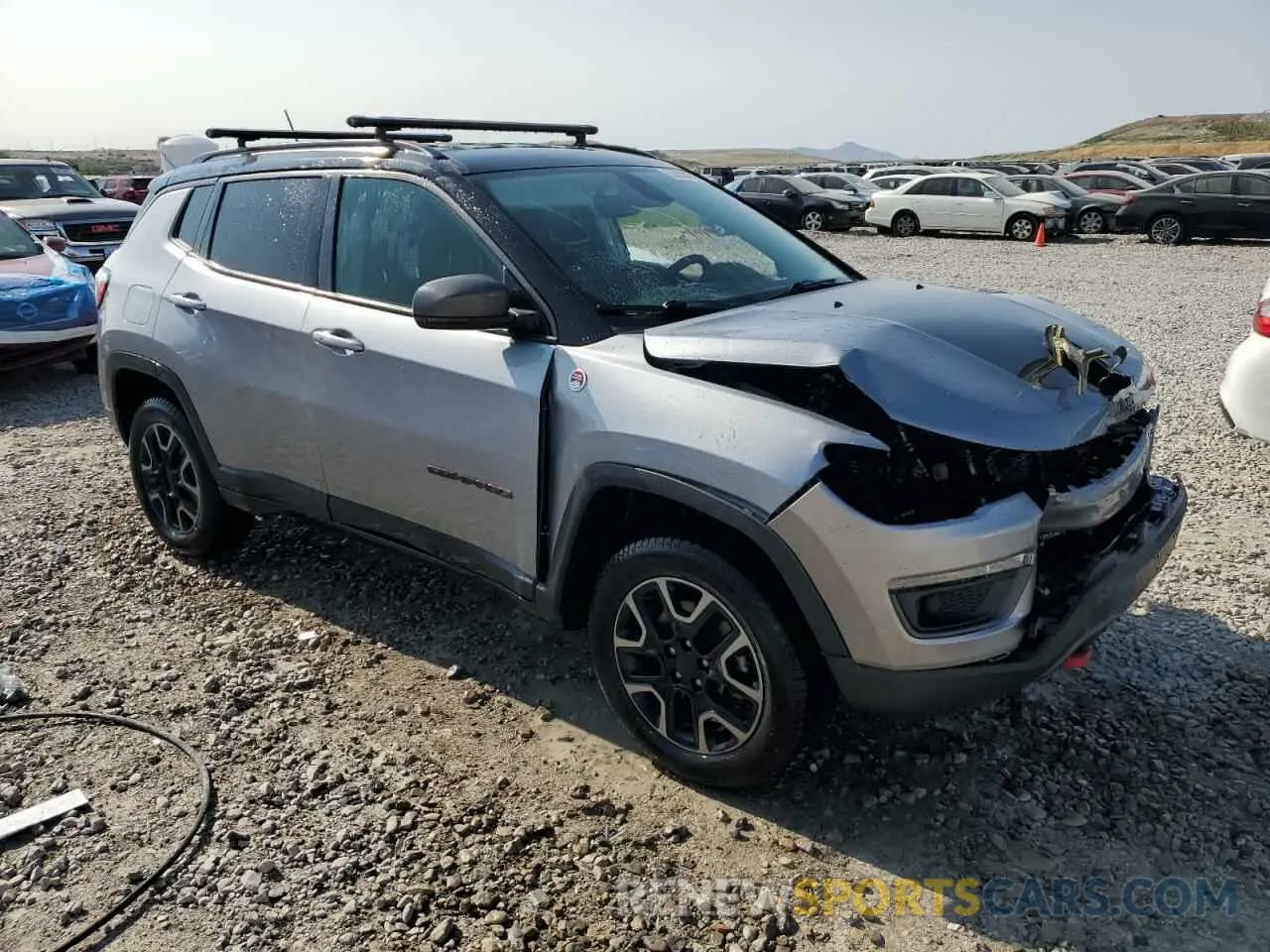 4 Photograph of a damaged car 3C4NJDDB9KT668858 JEEP COMPASS 2019