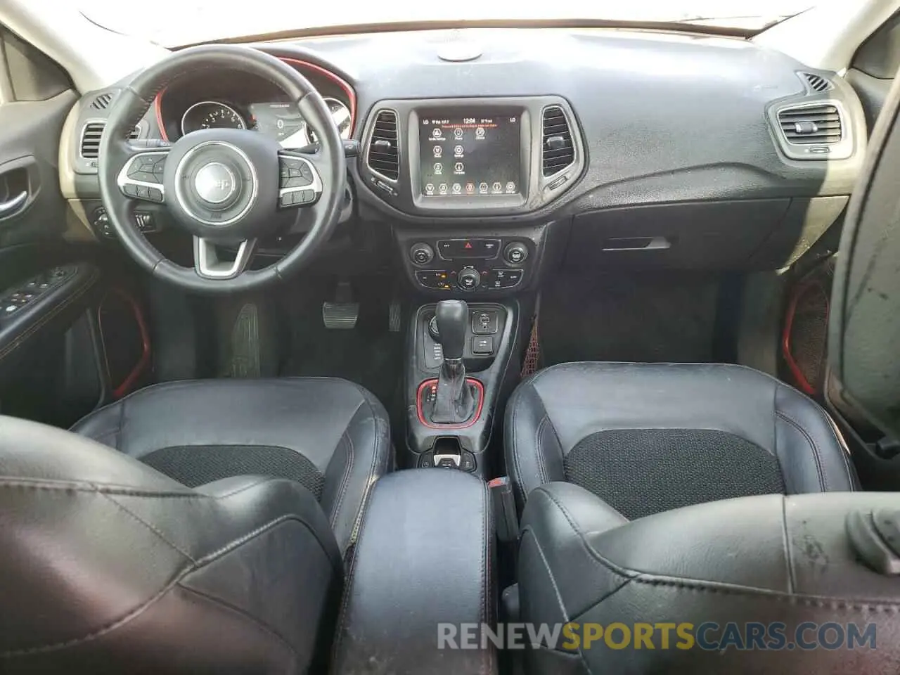 8 Photograph of a damaged car 3C4NJDDB9KT668858 JEEP COMPASS 2019