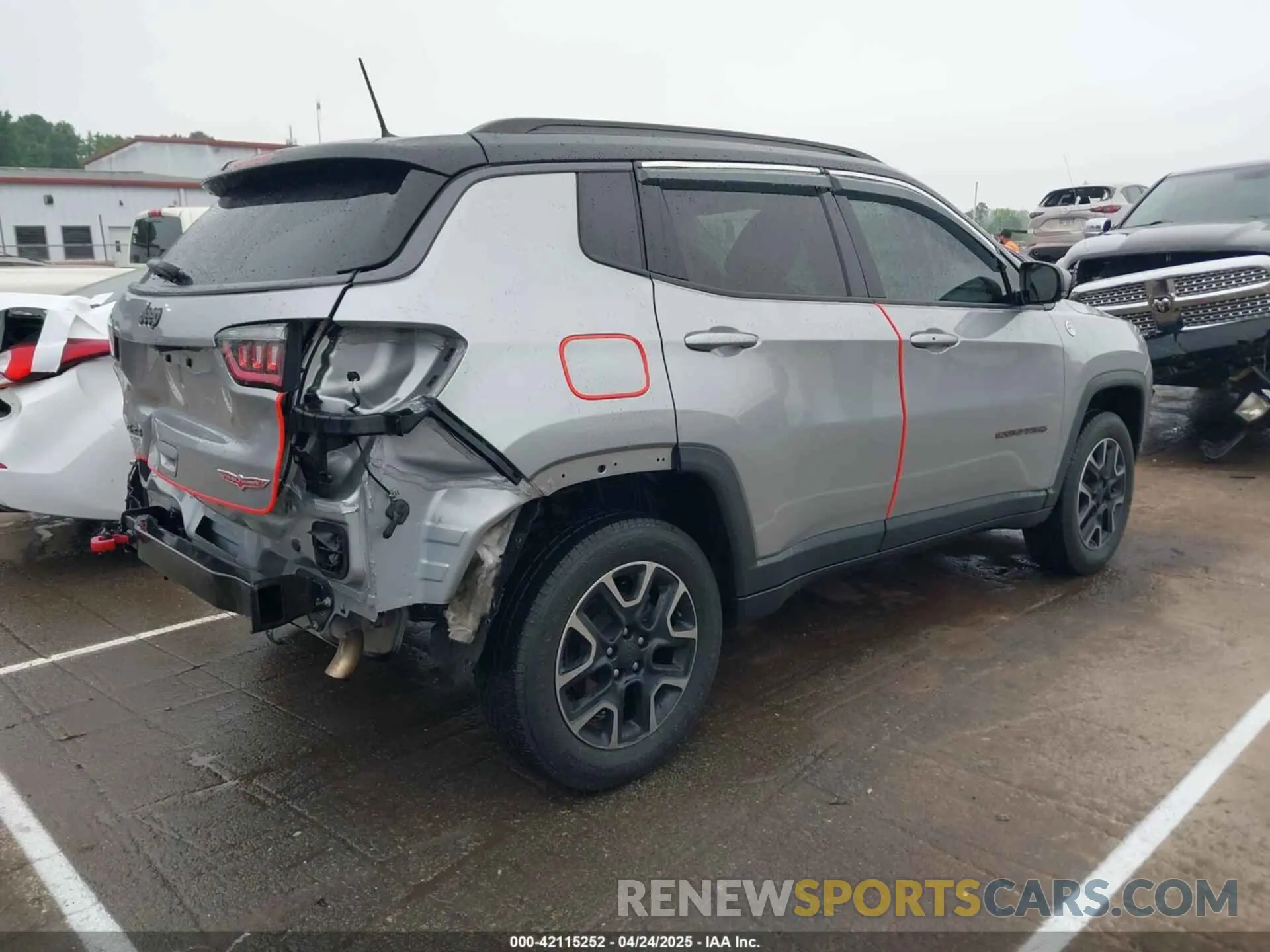 4 Фотография поврежденного автомобиля 3C4NJDDB9KT721767 JEEP COMPASS 2019