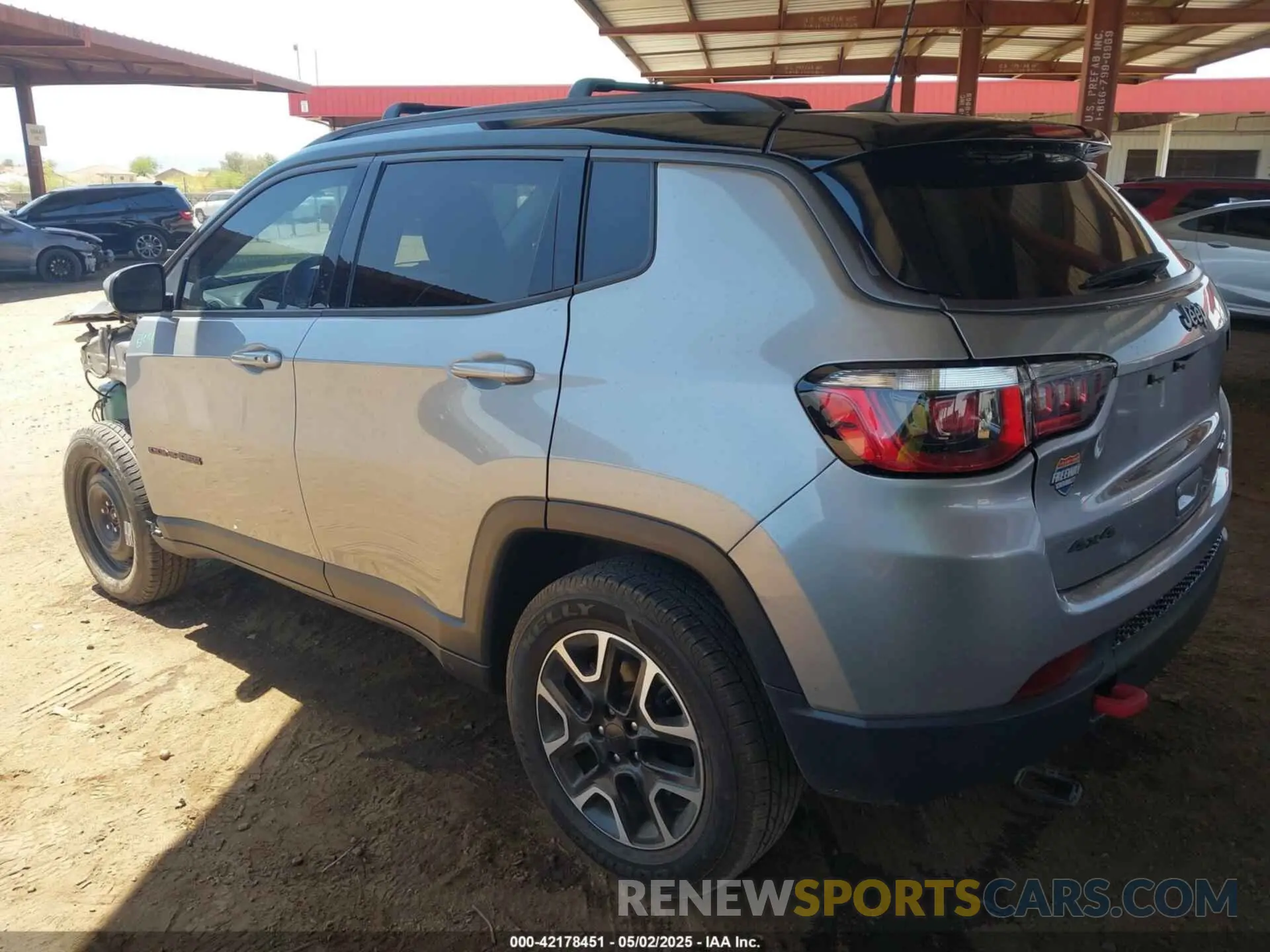 3 Photograph of a damaged car 3C4NJDDBXKT312953 JEEP COMPASS 2019