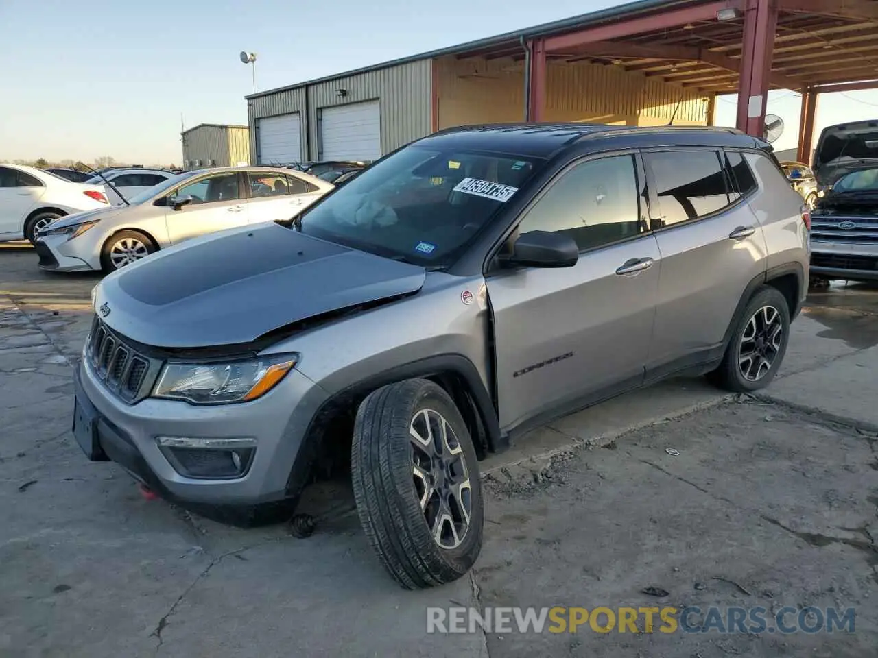 1 Photograph of a damaged car 3C4NJDDBXKT722037 JEEP COMPASS 2019