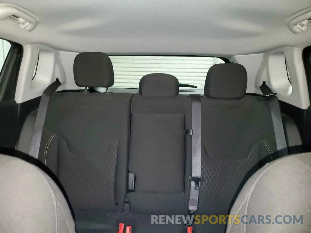 10 Фотография поврежденного автомобиля 3C4NJCAB0LT198736 JEEP COMPASS 2020