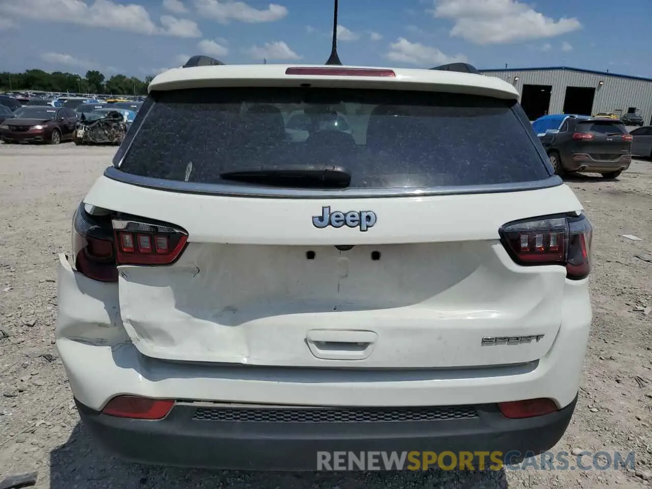 6 Photograph of a damaged car 3C4NJCAB7LT256955 JEEP COMPASS 2020
