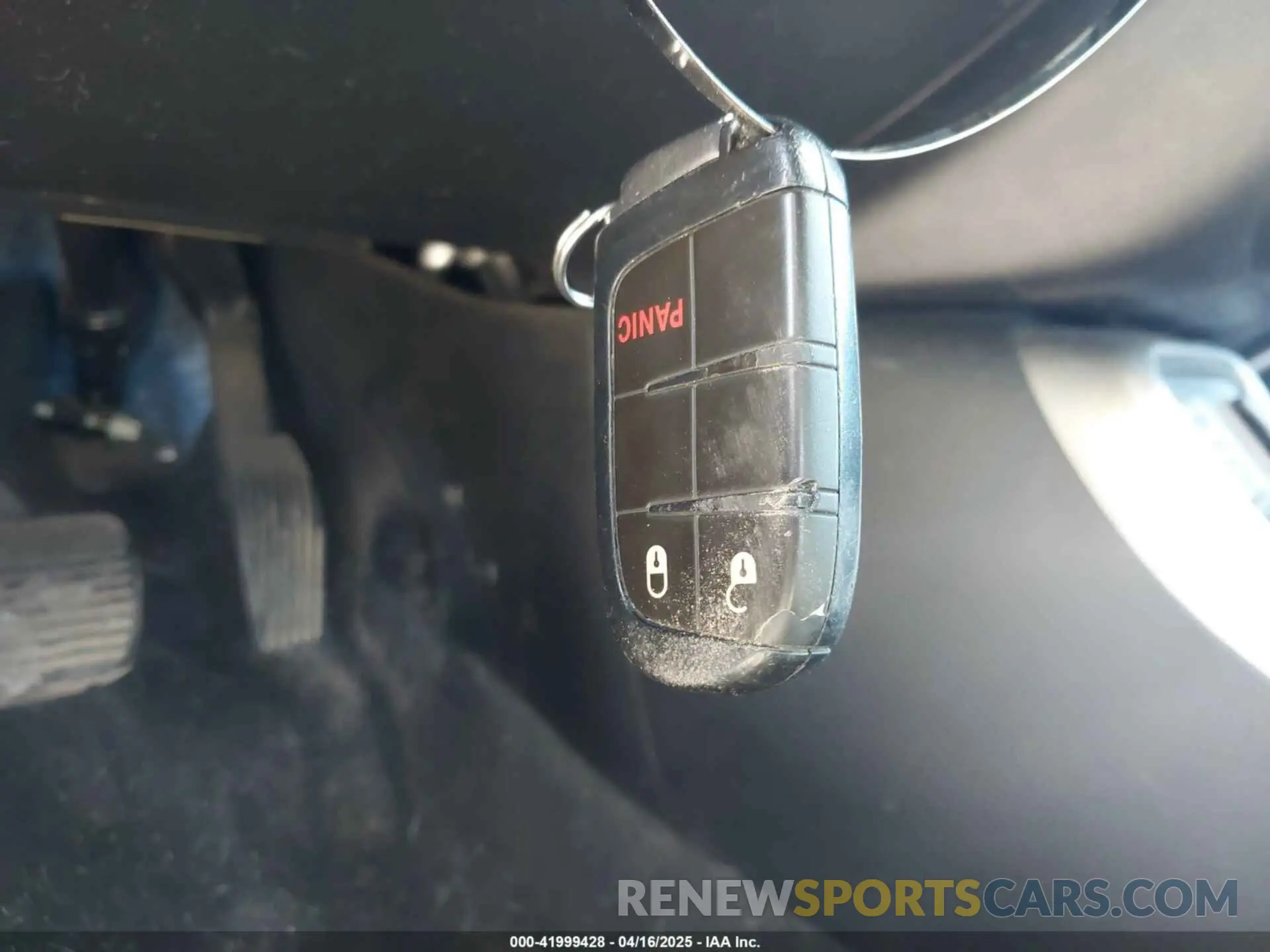 11 Photograph of a damaged car 3C4NJCAB9LT220023 JEEP COMPASS 2020