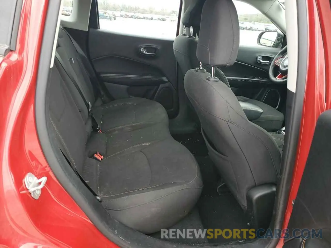 10 Photograph of a damaged car 3C4NJCABXLT166098 JEEP COMPASS 2020