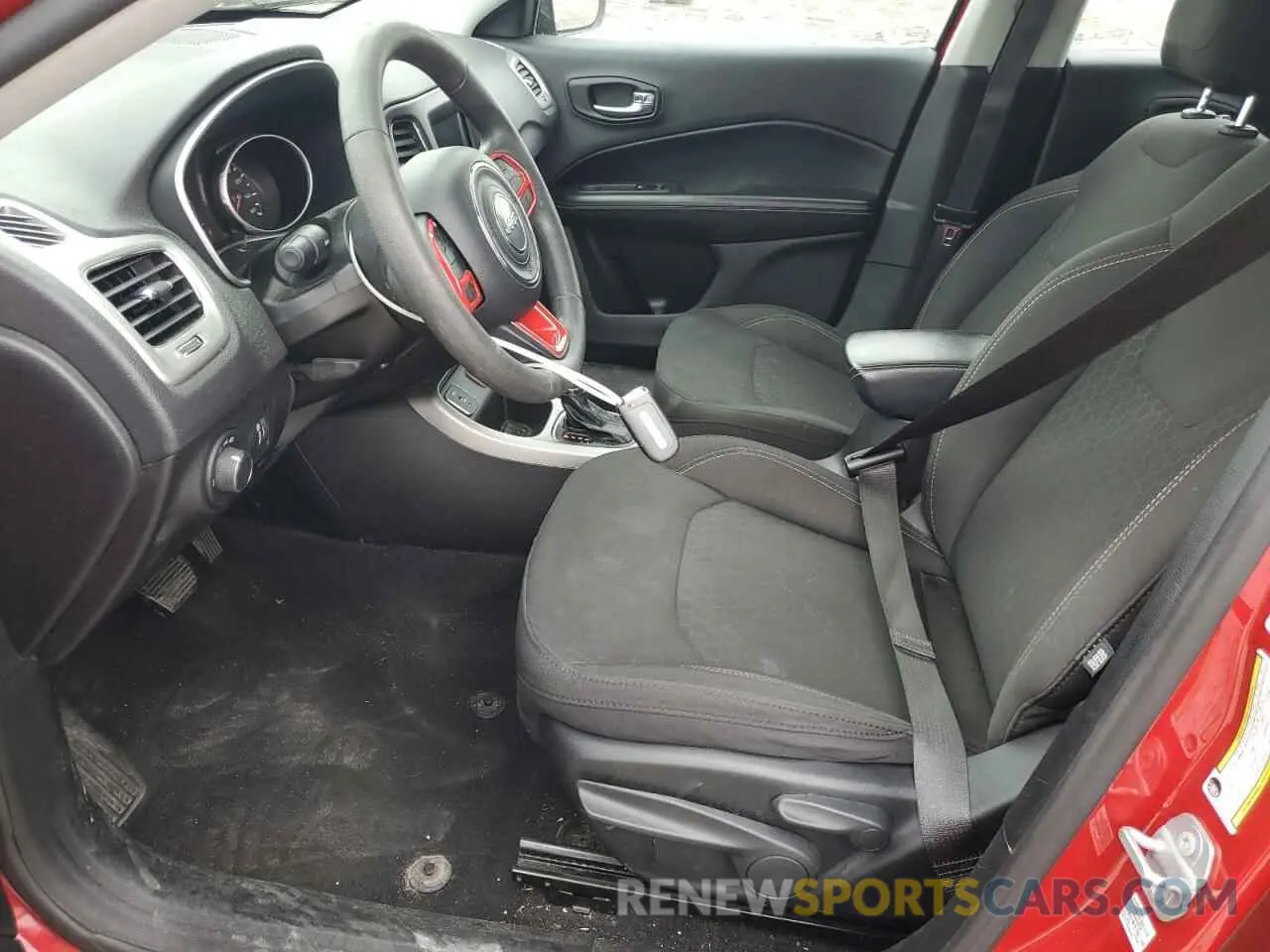 7 Photograph of a damaged car 3C4NJCABXLT166098 JEEP COMPASS 2020