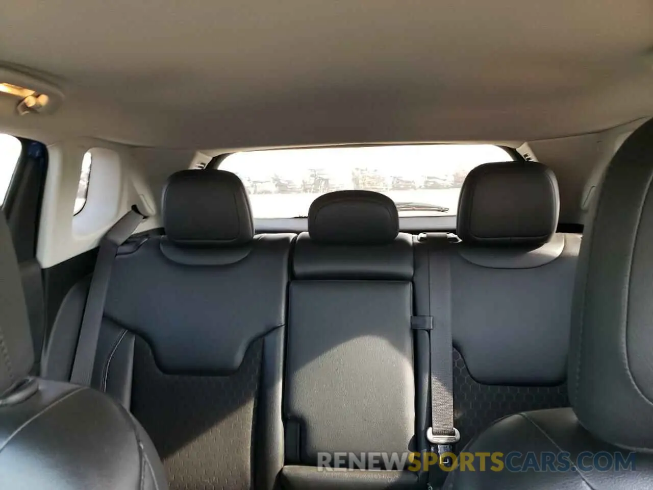 10 Фотография поврежденного автомобиля 3C4NJCBB1LT230687 JEEP COMPASS 2020