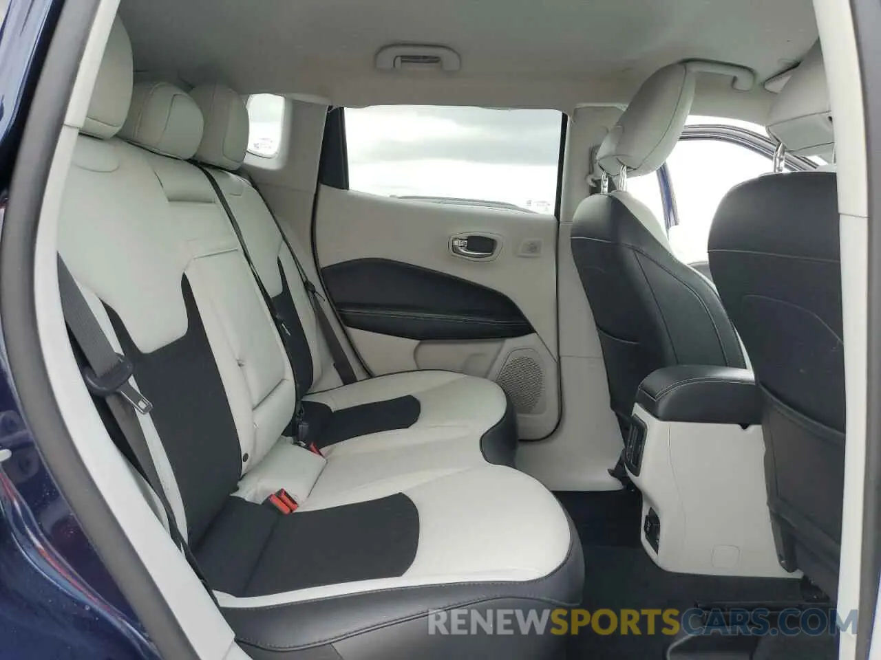 11 Фотография поврежденного автомобиля 3C4NJCBB2LT159063 JEEP COMPASS 2020