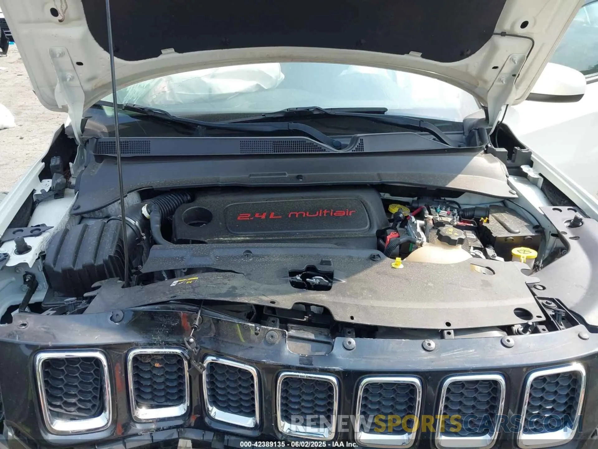 10 Photograph of a damaged car 3C4NJCBB2LT205958 JEEP COMPASS 2020