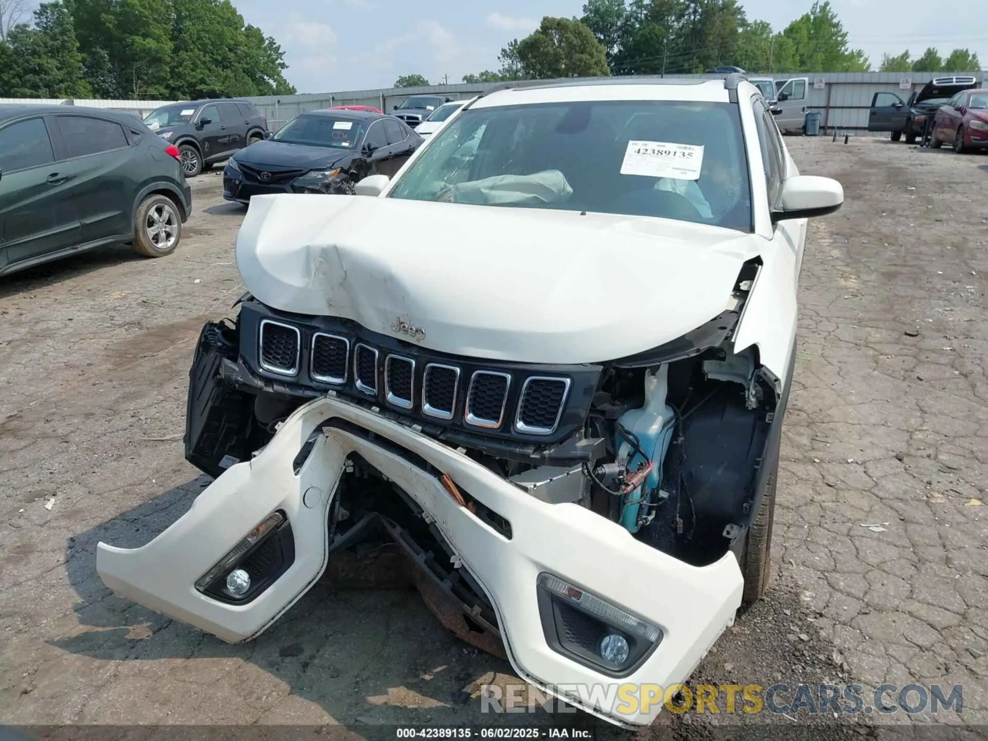 12 Photograph of a damaged car 3C4NJCBB2LT205958 JEEP COMPASS 2020