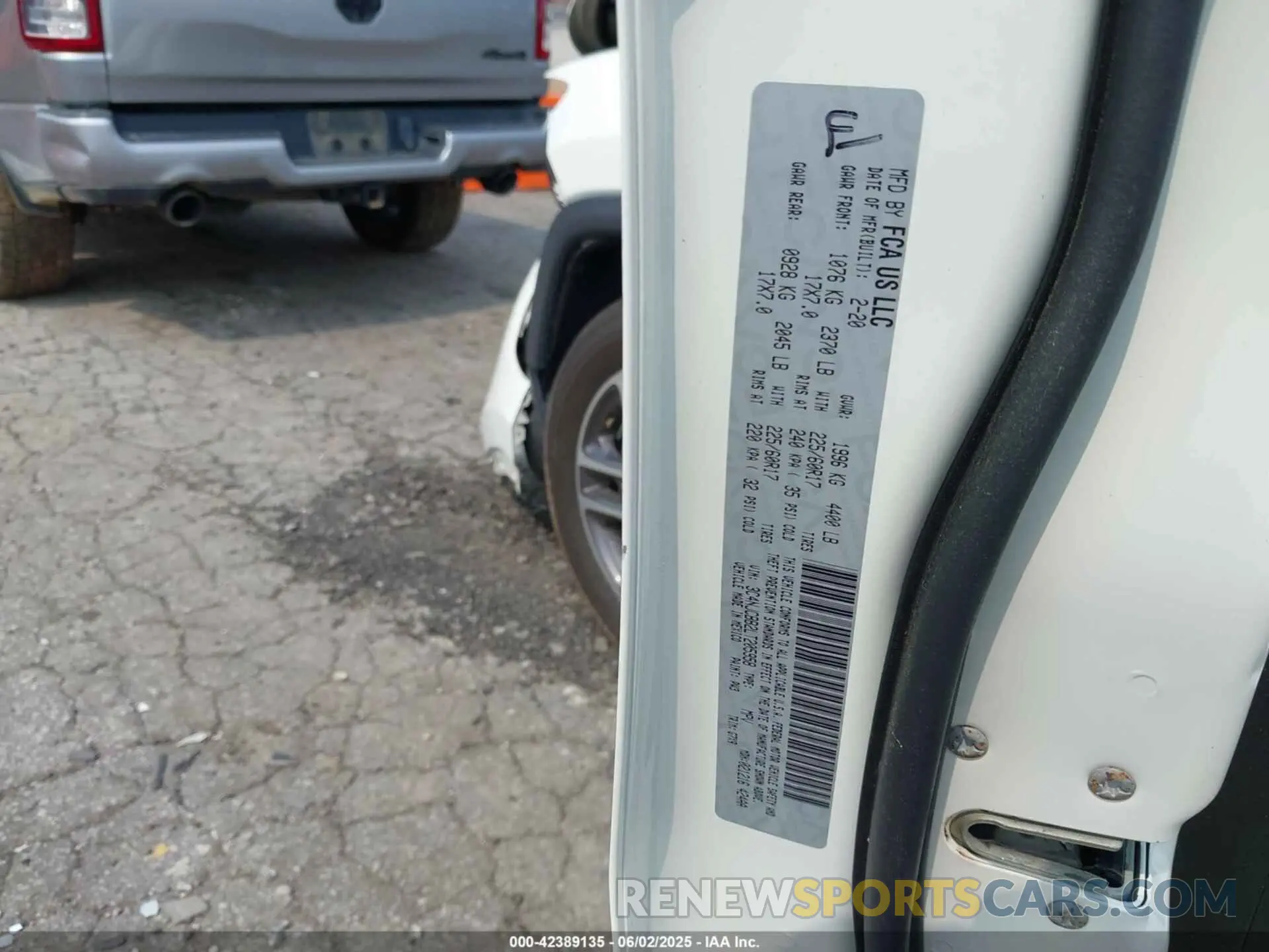 9 Photograph of a damaged car 3C4NJCBB2LT205958 JEEP COMPASS 2020