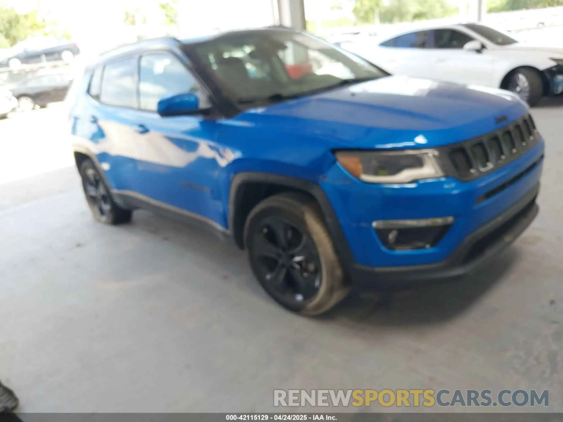 1 Фотография поврежденного автомобиля 3C4NJCBB3LT257440 JEEP COMPASS 2020