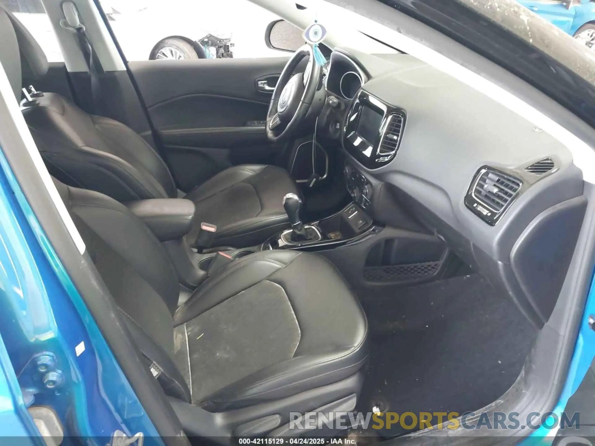 5 Фотография поврежденного автомобиля 3C4NJCBB3LT257440 JEEP COMPASS 2020