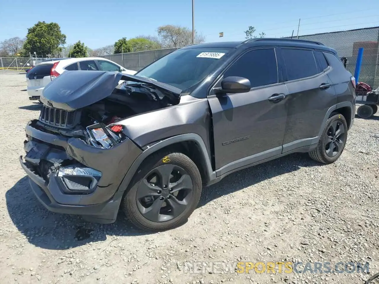 1 Фотография поврежденного автомобиля 3C4NJCBB4LT205864 JEEP COMPASS 2020