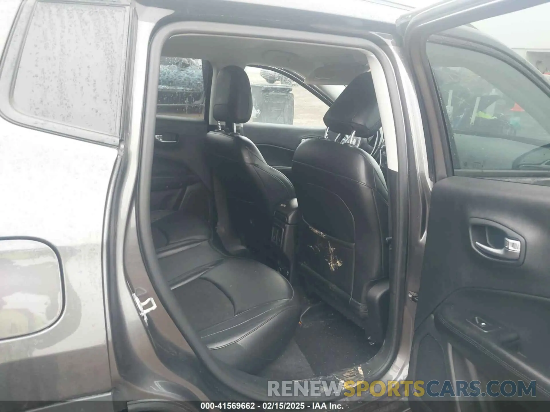 8 Photograph of a damaged car 3C4NJCBB5LT105255 JEEP COMPASS 2020