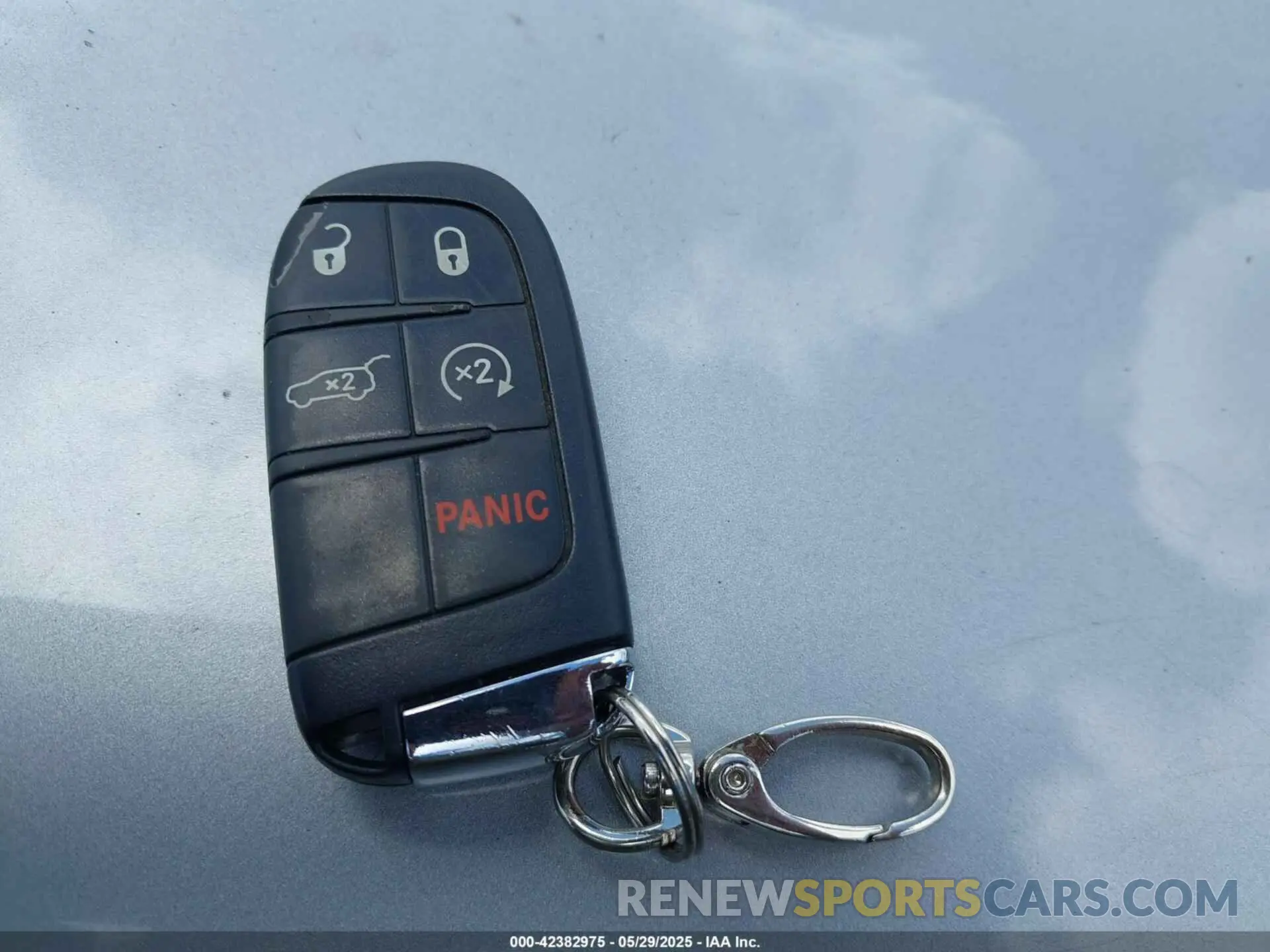 11 Photograph of a damaged car 3C4NJCBB5LT247010 JEEP COMPASS 2020