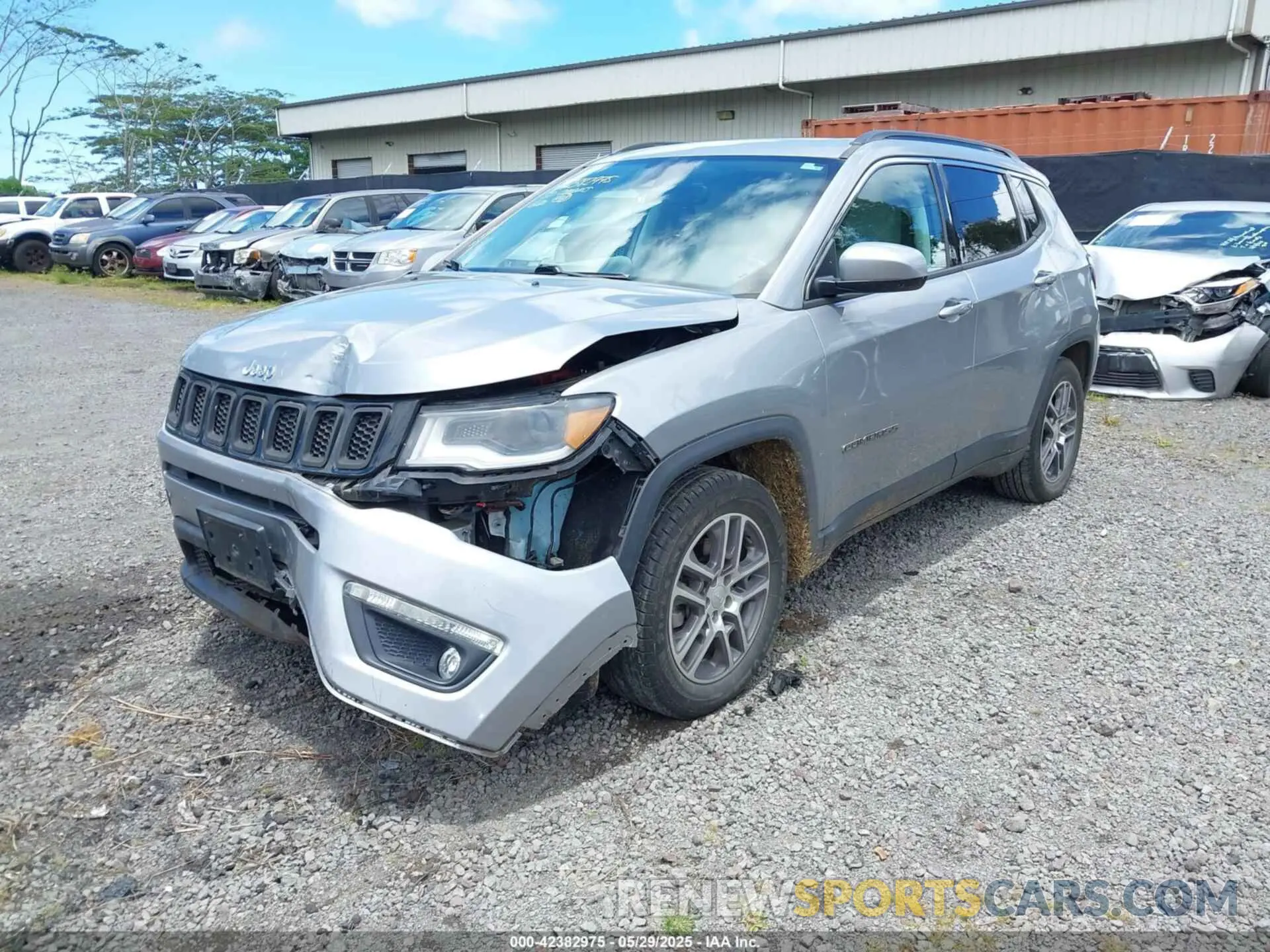 2 Photograph of a damaged car 3C4NJCBB5LT247010 JEEP COMPASS 2020