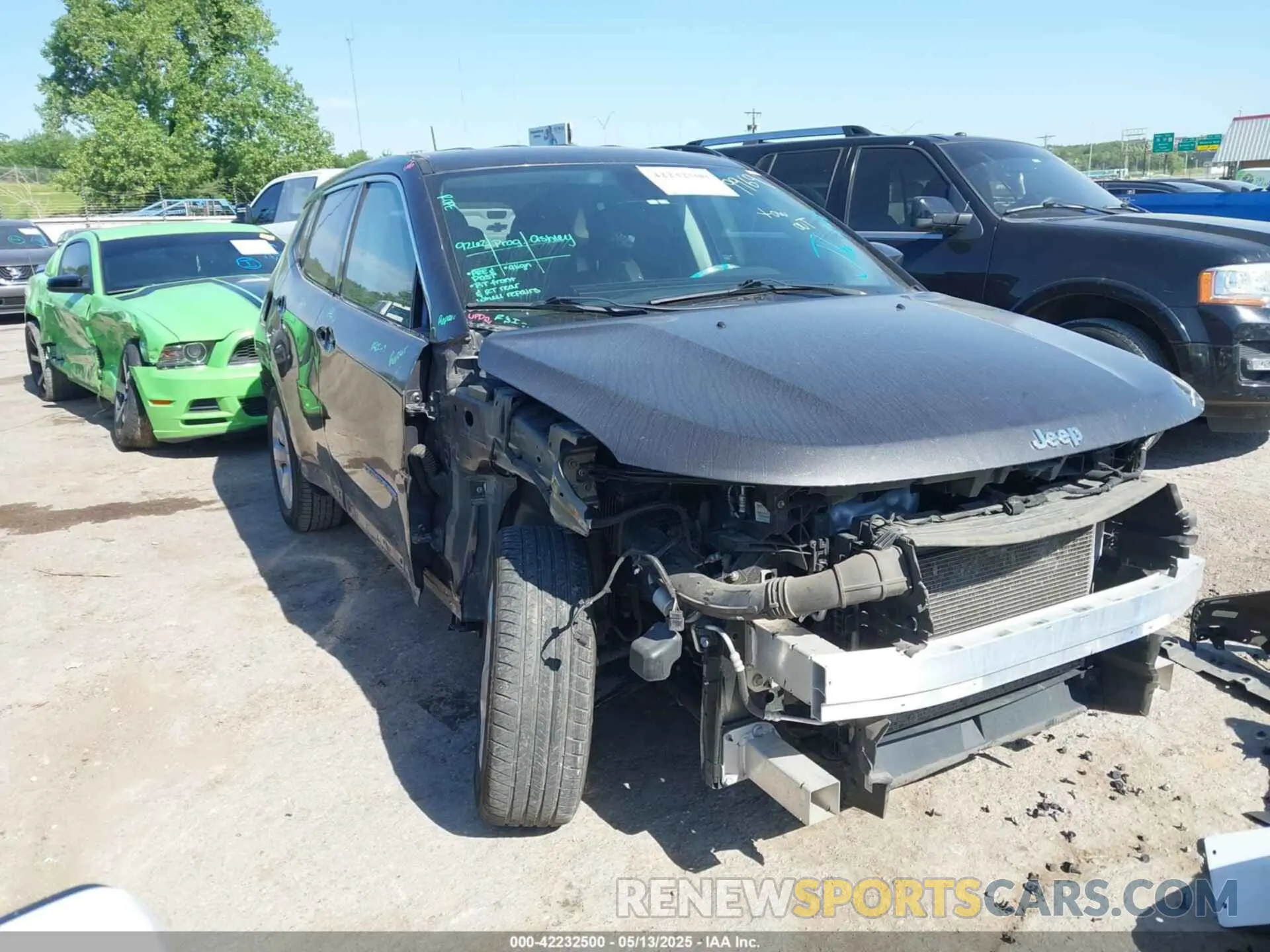 1 Photograph of a damaged car 3C4NJCBB6LT229969 JEEP COMPASS 2020
