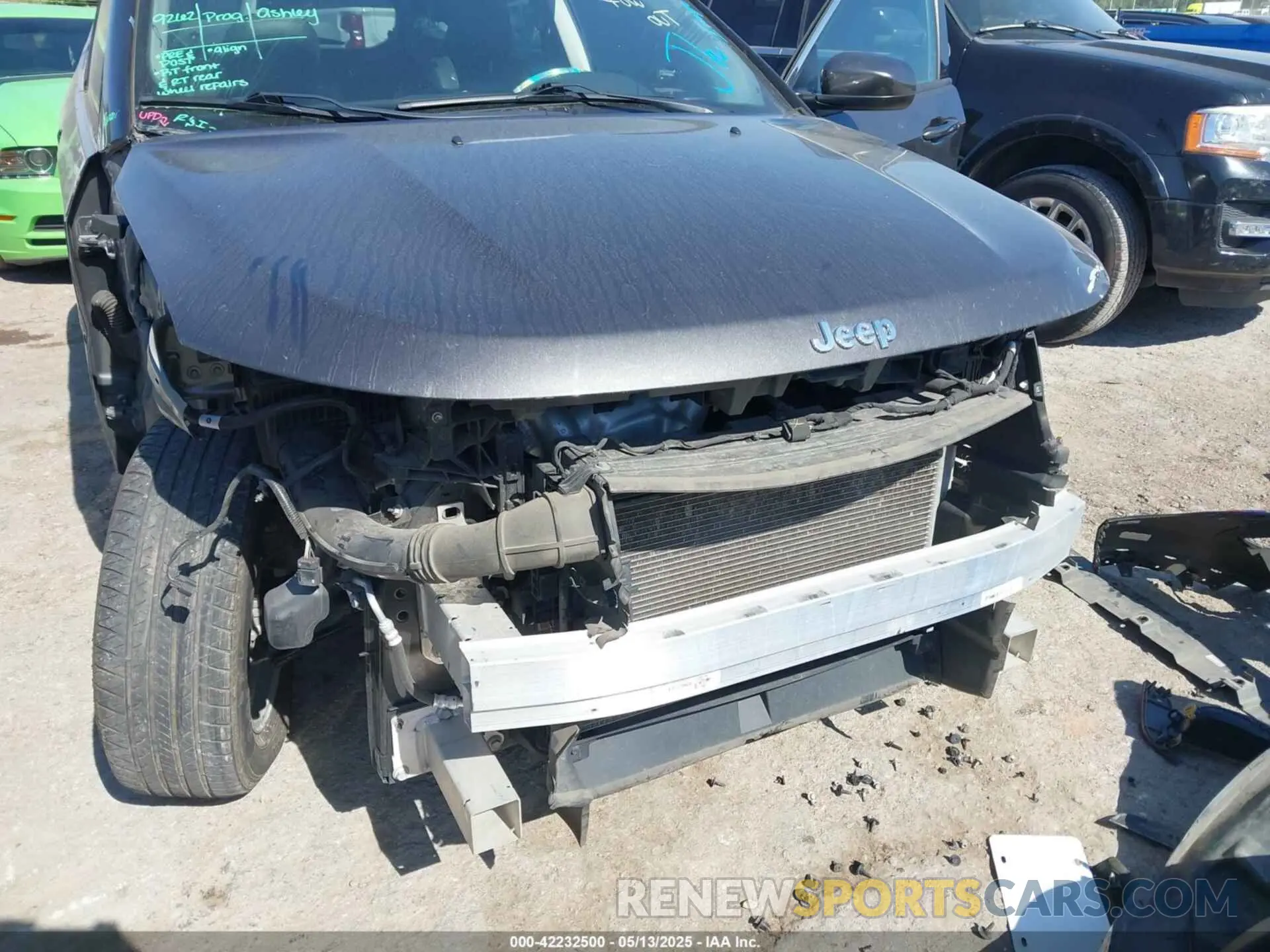 6 Photograph of a damaged car 3C4NJCBB6LT229969 JEEP COMPASS 2020