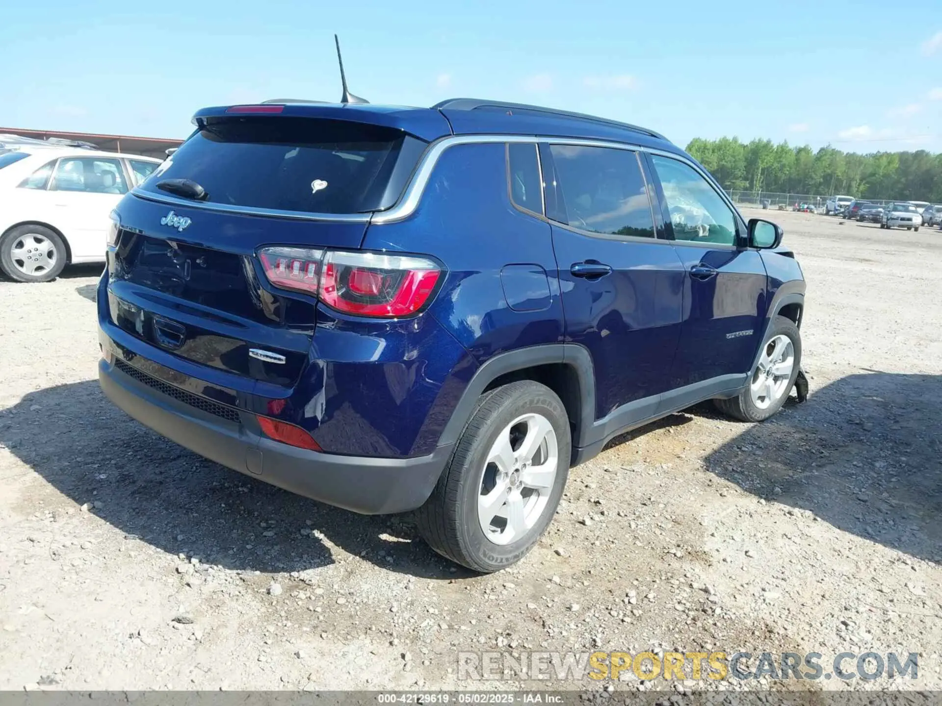 4 Фотография поврежденного автомобиля 3C4NJCBB7LT130383 JEEP COMPASS 2020