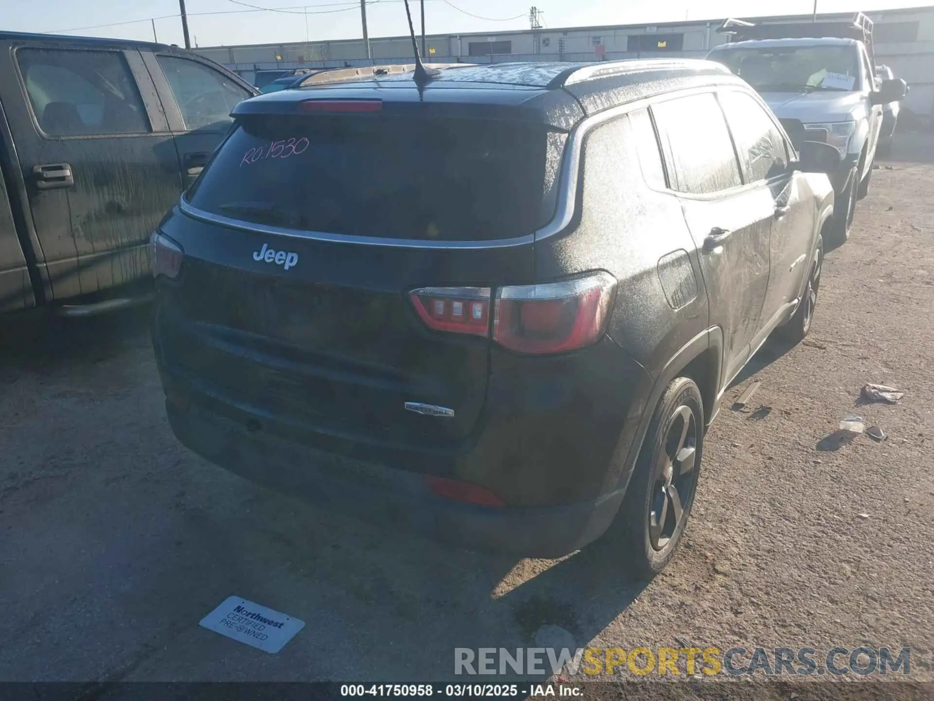 4 Photograph of a damaged car 3C4NJCBB8LT133924 JEEP COMPASS 2020