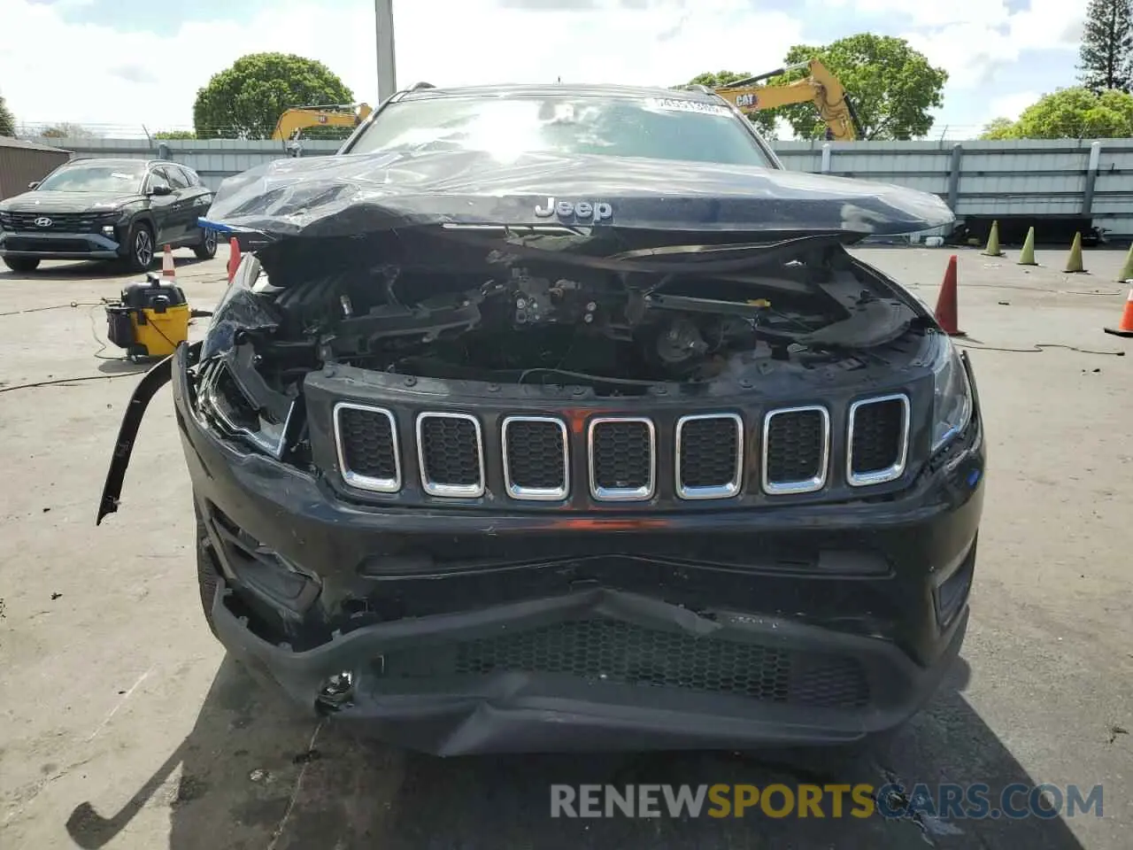 5 Photograph of a damaged car 3C4NJCBB8LT162470 JEEP COMPASS 2020