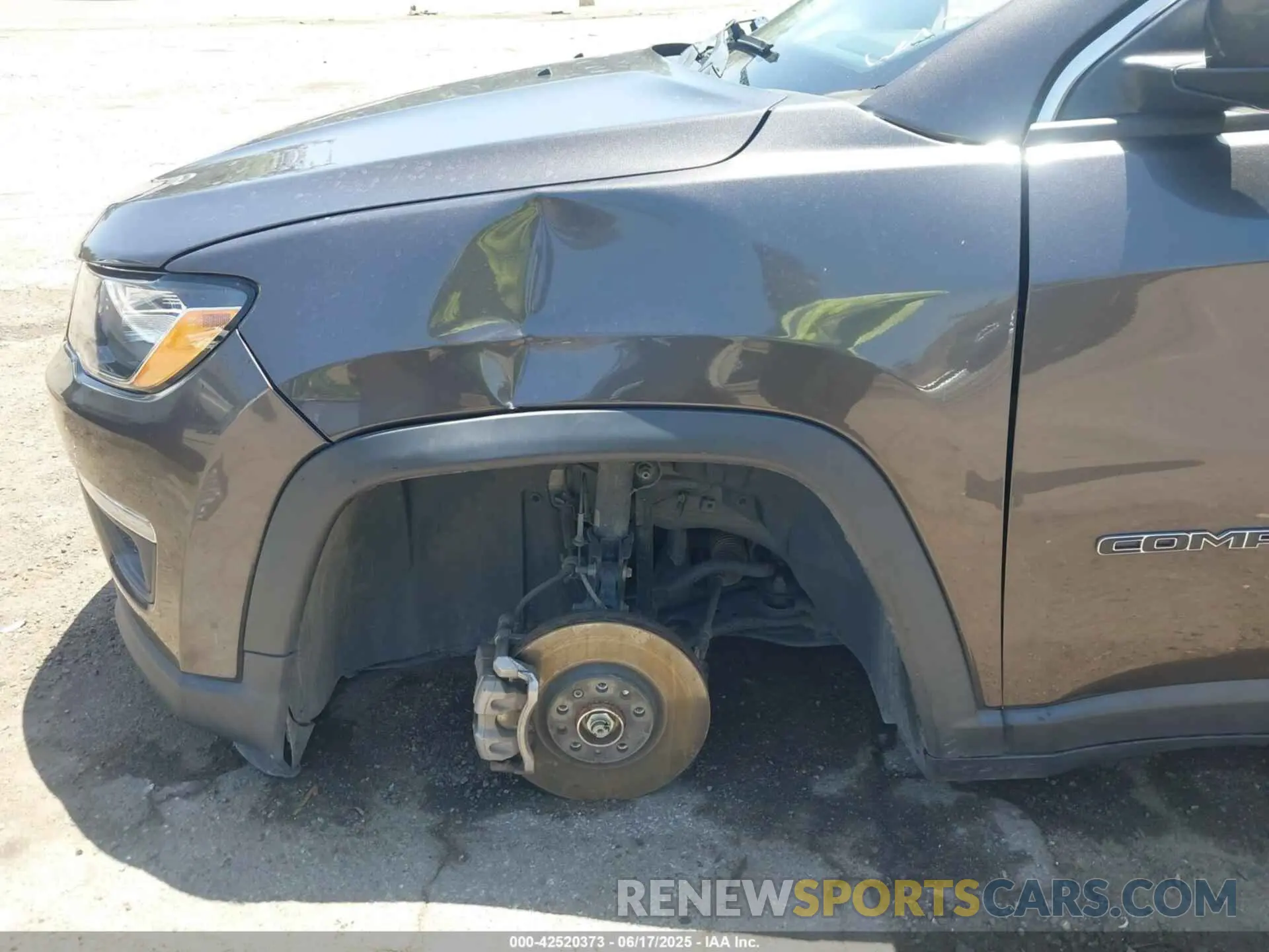 6 Photograph of a damaged car 3C4NJCBB9LT169802 JEEP COMPASS 2020