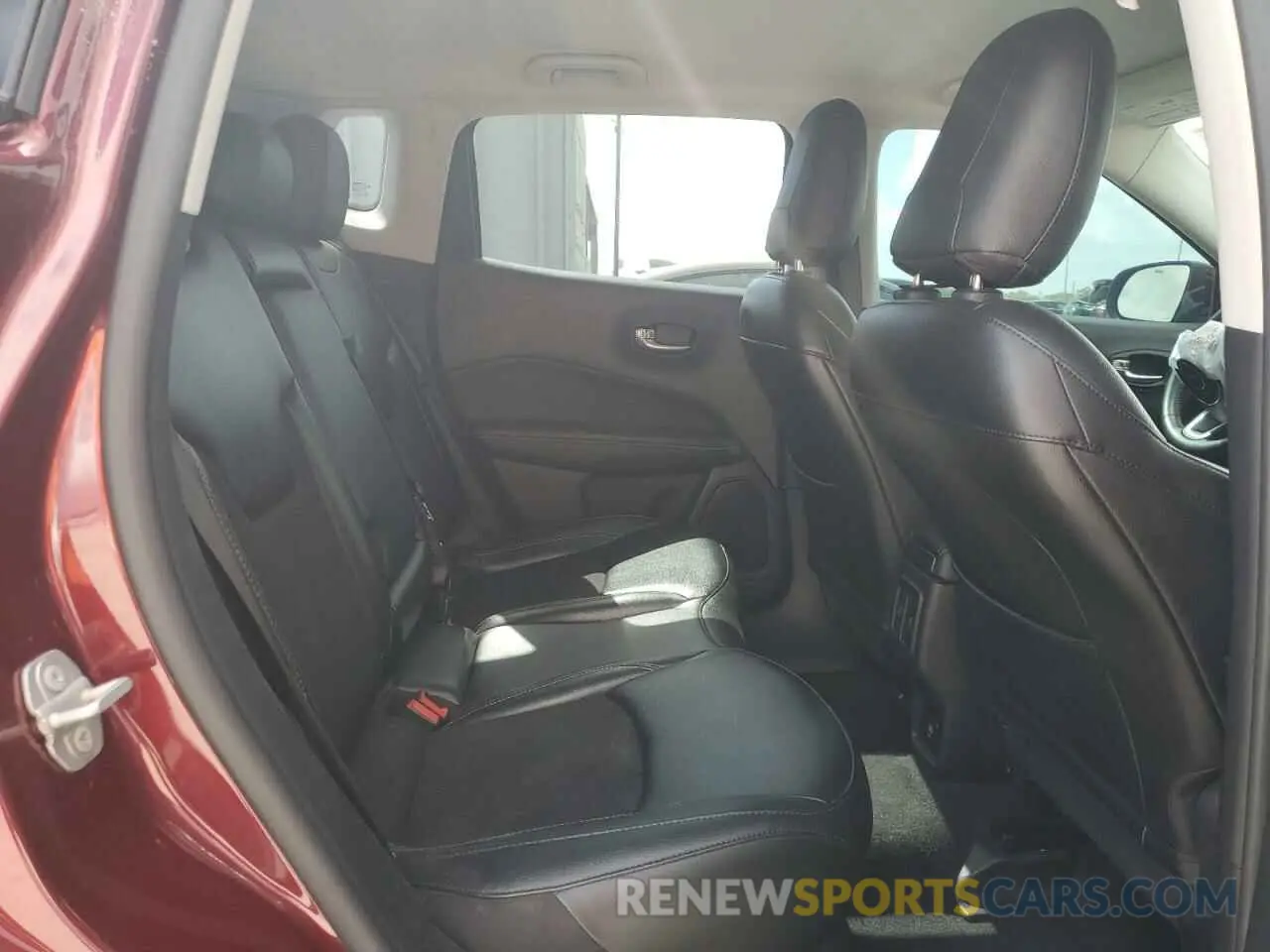 12 Photograph of a damaged car 3C4NJCBB9LT243039 JEEP COMPASS 2020