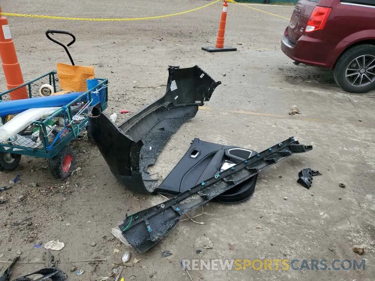 12 Photograph of a damaged car 3C4NJCBBXLT108507 JEEP COMPASS 2020