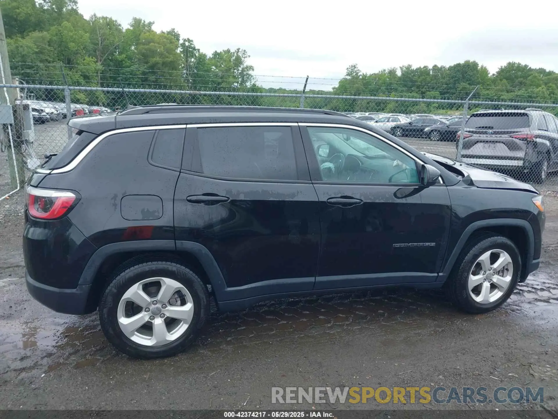 13 Фотография поврежденного автомобиля 3C4NJCBBXLT166231 JEEP COMPASS 2020