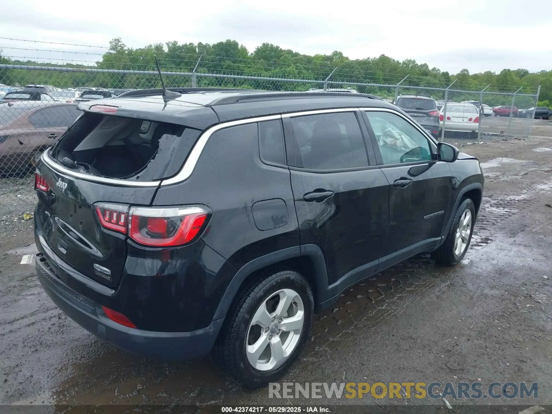 4 Фотография поврежденного автомобиля 3C4NJCBBXLT166231 JEEP COMPASS 2020