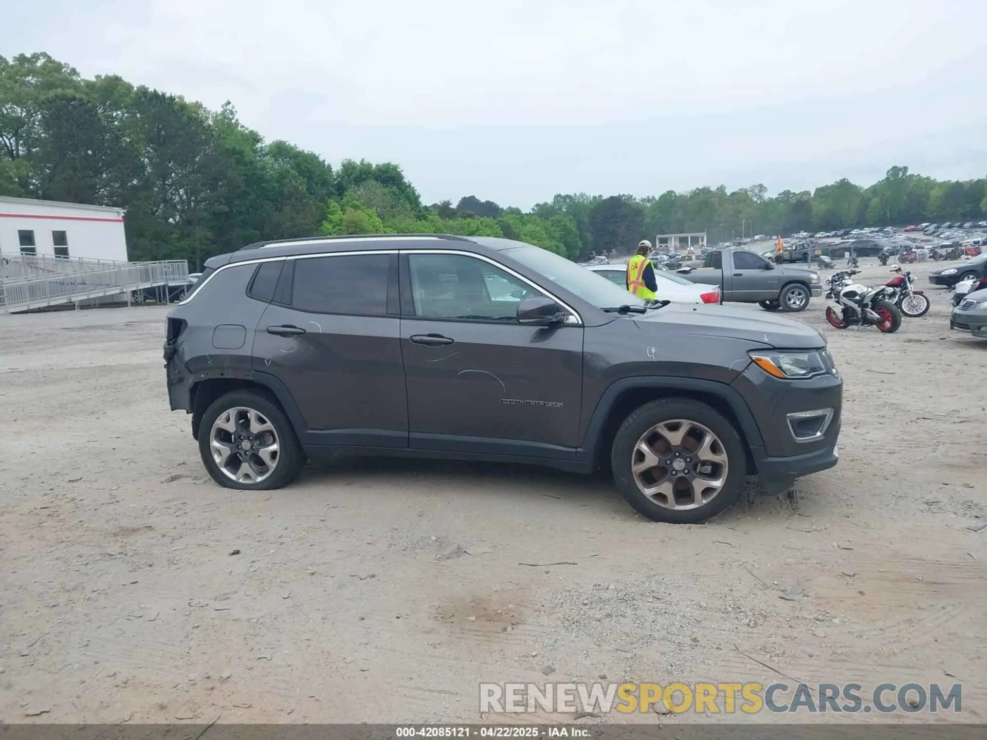 14 Фотография поврежденного автомобиля 3C4NJCCB0LT128635 JEEP COMPASS 2020