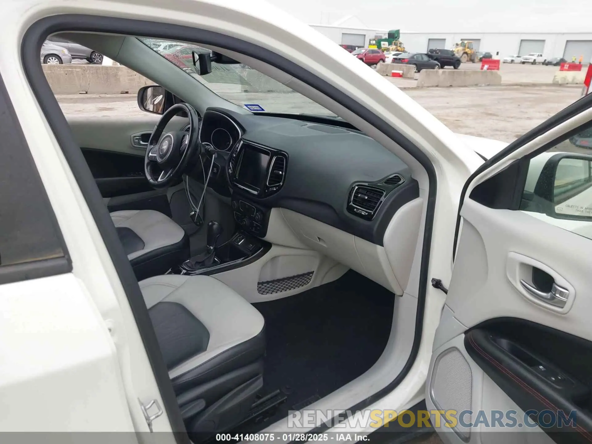 5 Фотография поврежденного автомобиля 3C4NJCCB1LT218568 JEEP COMPASS 2020