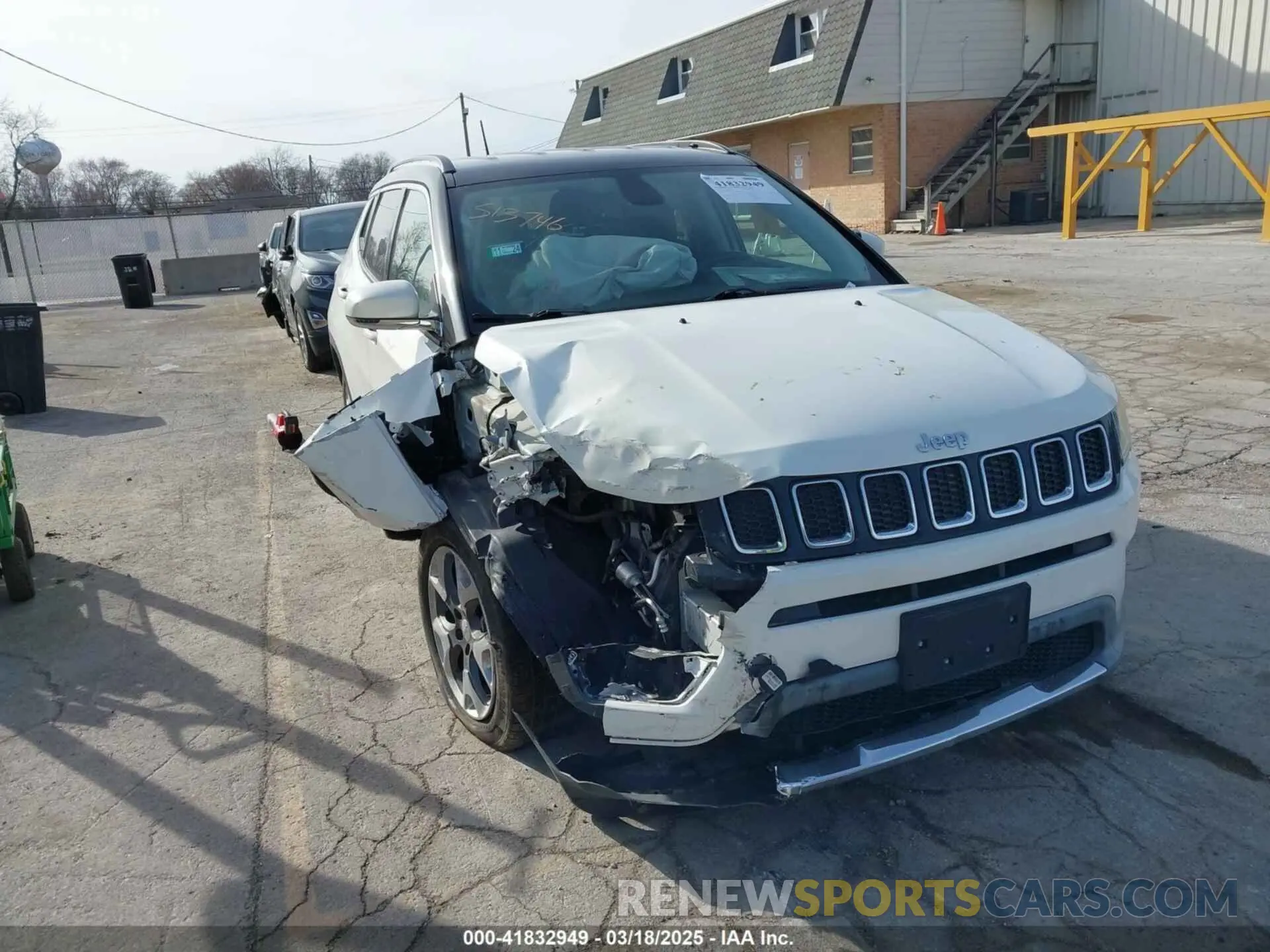 1 Фотография поврежденного автомобиля 3C4NJCCB2LT247237 JEEP COMPASS 2020