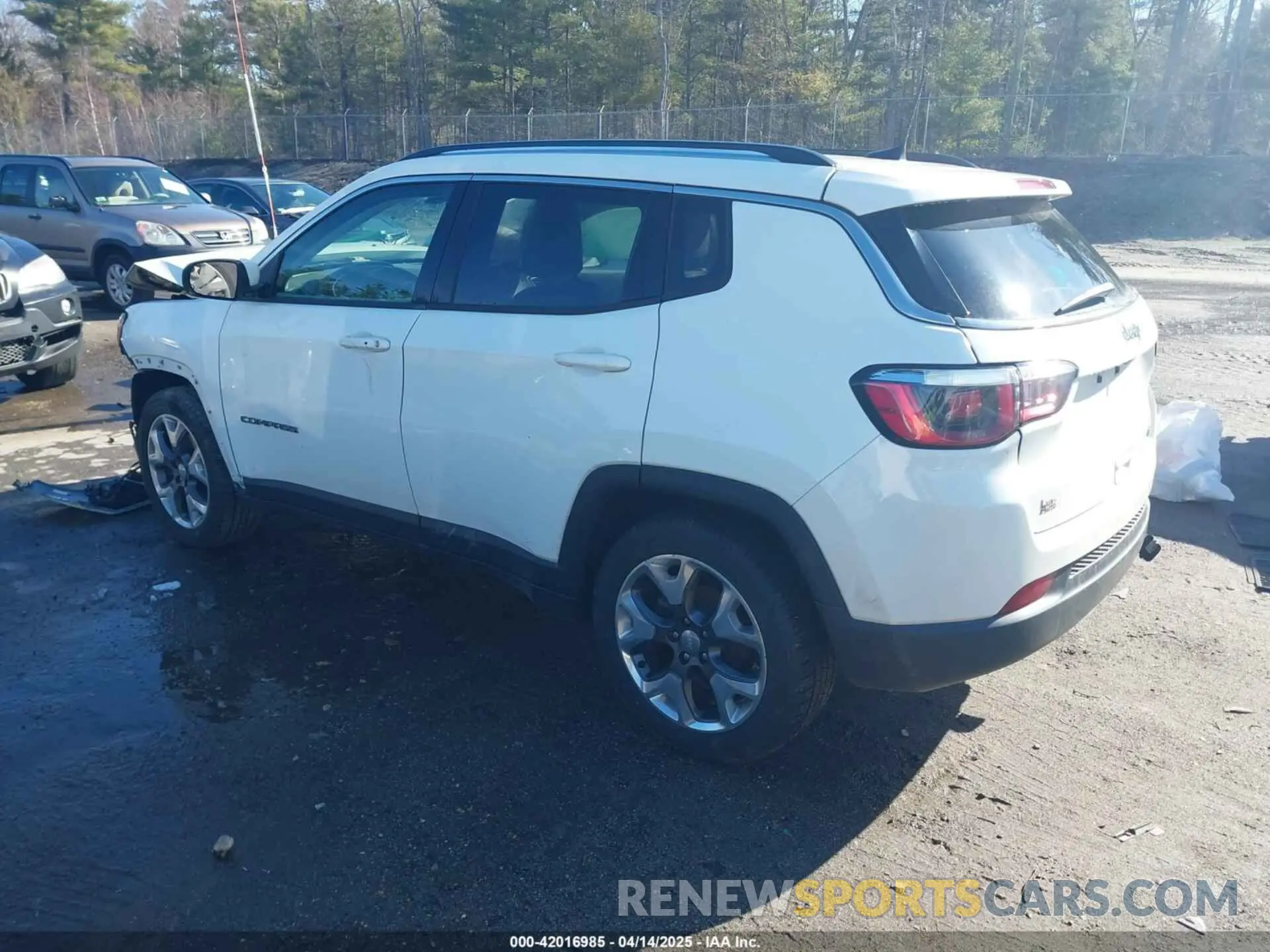 3 Photograph of a damaged car 3C4NJCCB4LT129013 JEEP COMPASS 2020