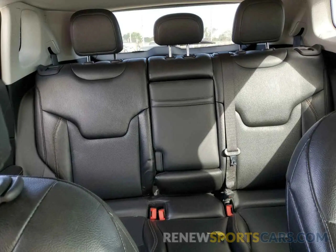 10 Фотография поврежденного автомобиля 3C4NJCCB4LT140710 JEEP COMPASS 2020