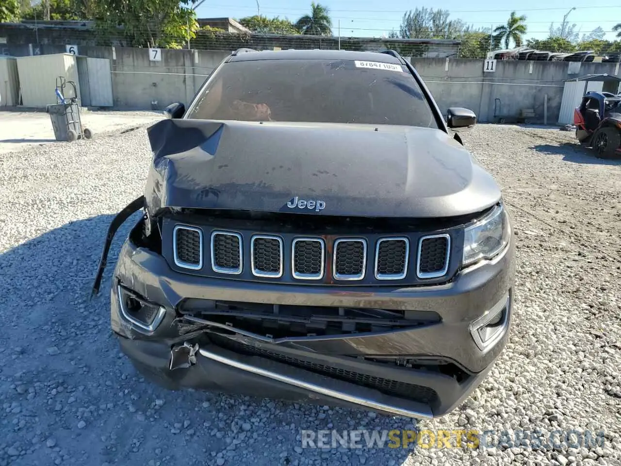 5 Photograph of a damaged car 3C4NJCCB6LT114528 JEEP COMPASS 2020