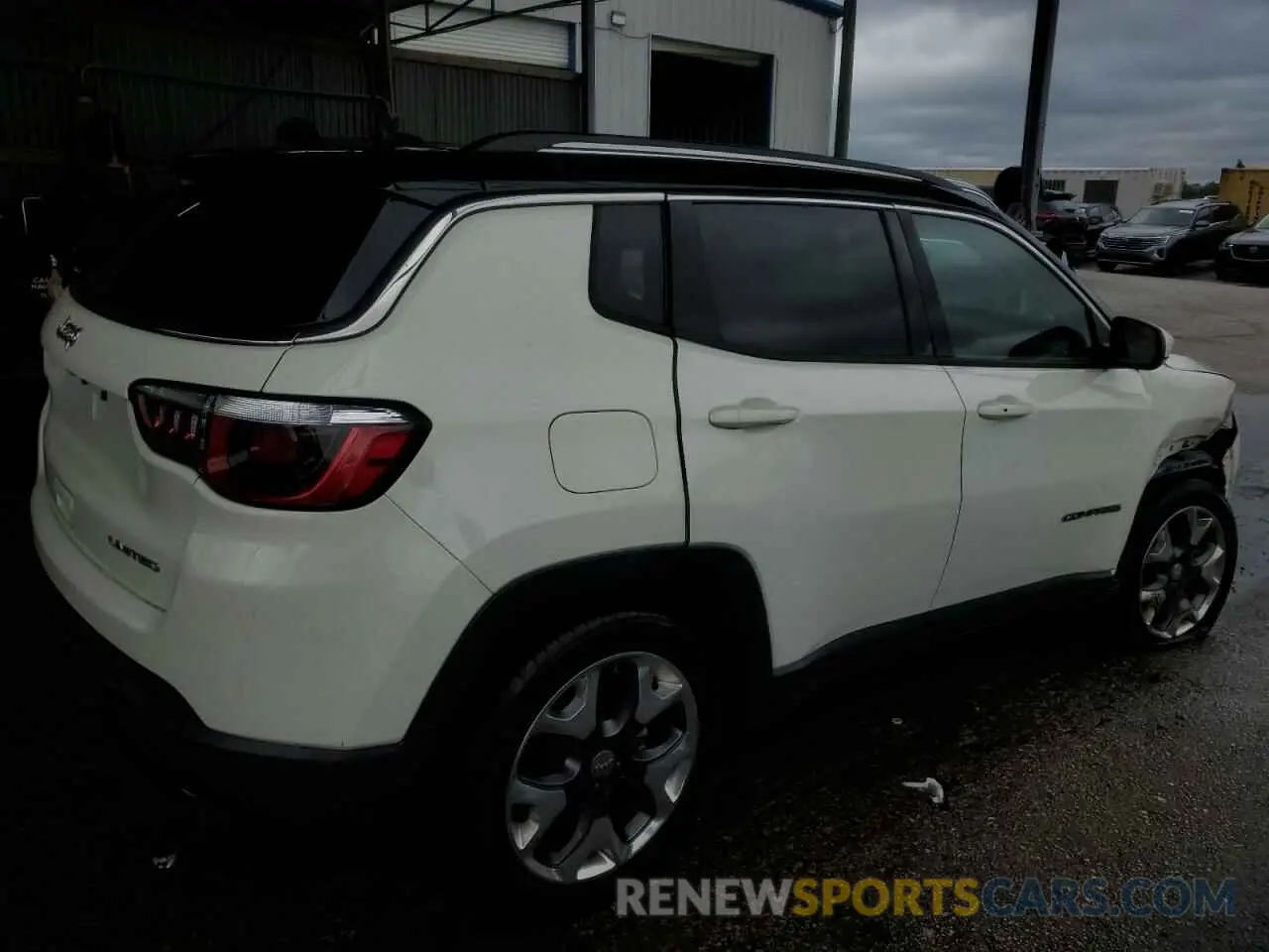 3 Photograph of a damaged car 3C4NJCCB7LT114392 JEEP COMPASS 2020
