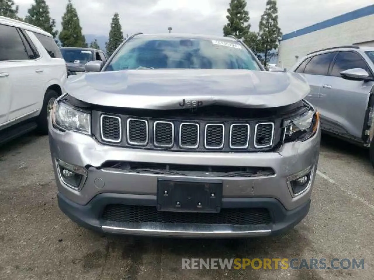 5 Photograph of a damaged car 3C4NJCCB7LT114456 JEEP COMPASS 2020