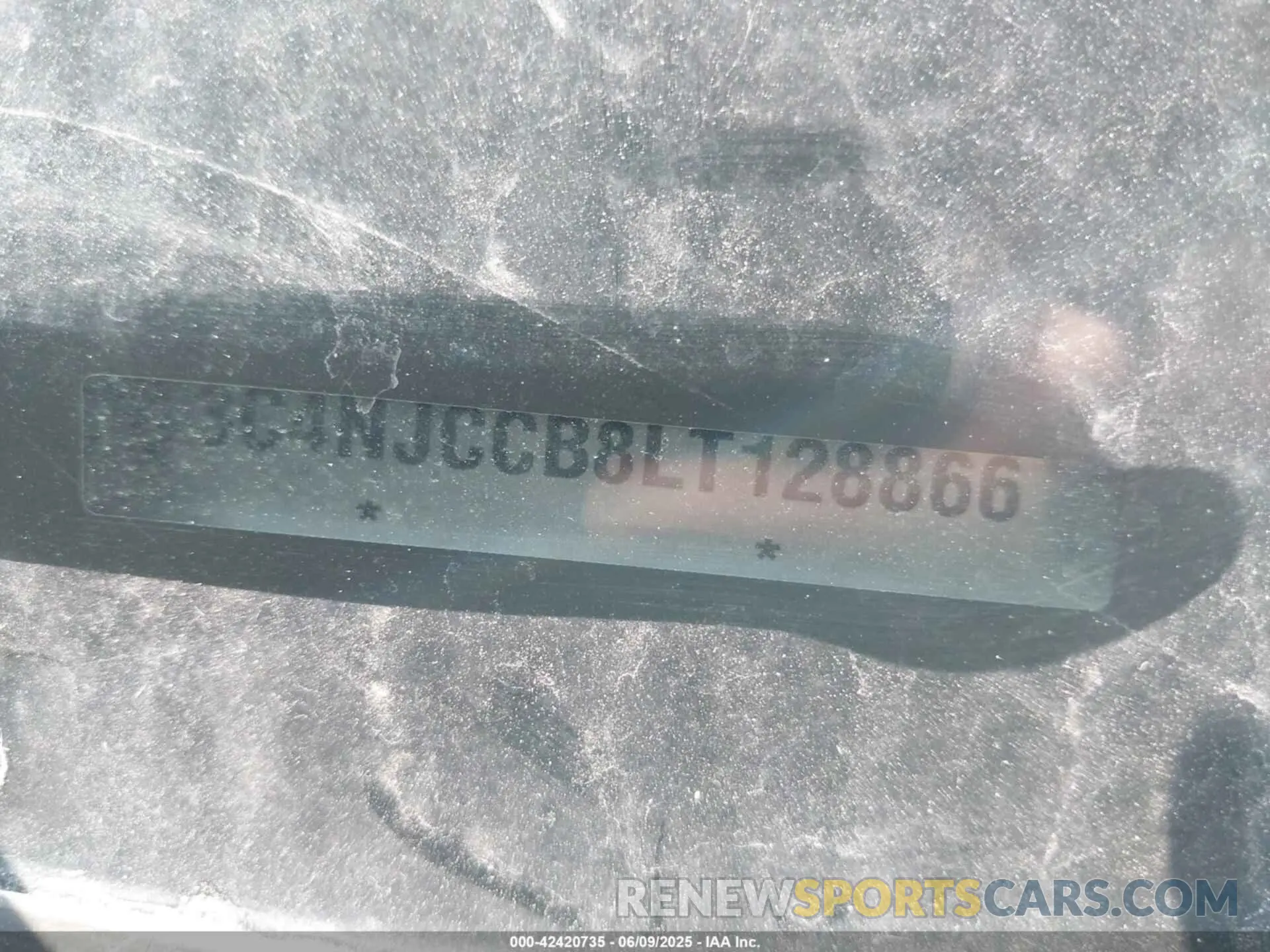 9 Photograph of a damaged car 3C4NJCCB8LT128866 JEEP COMPASS 2020