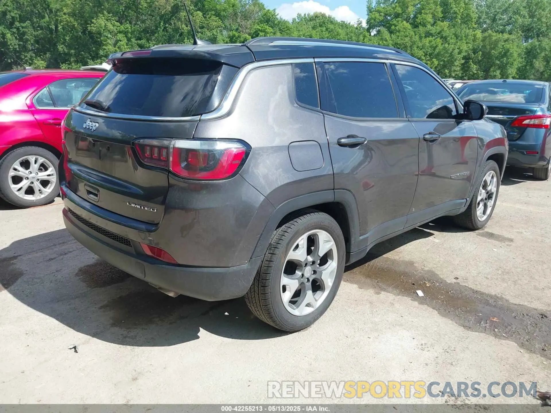 4 Photograph of a damaged car 3C4NJCCBXLT114497 JEEP COMPASS 2020