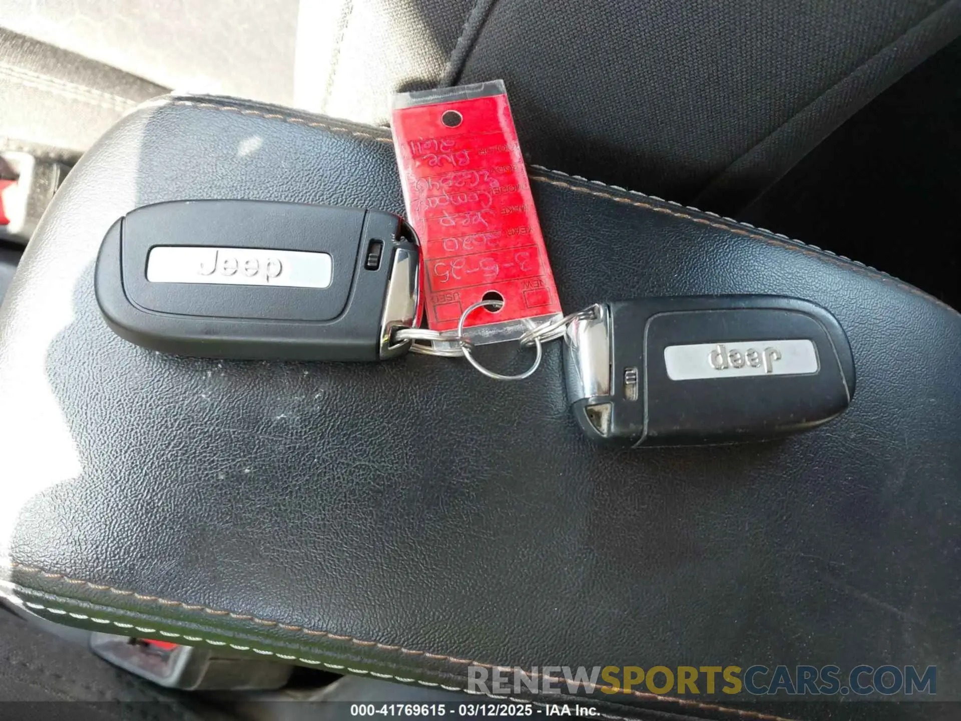 10 Photograph of a damaged car 3C4NJDAB0LT142611 JEEP COMPASS 2020