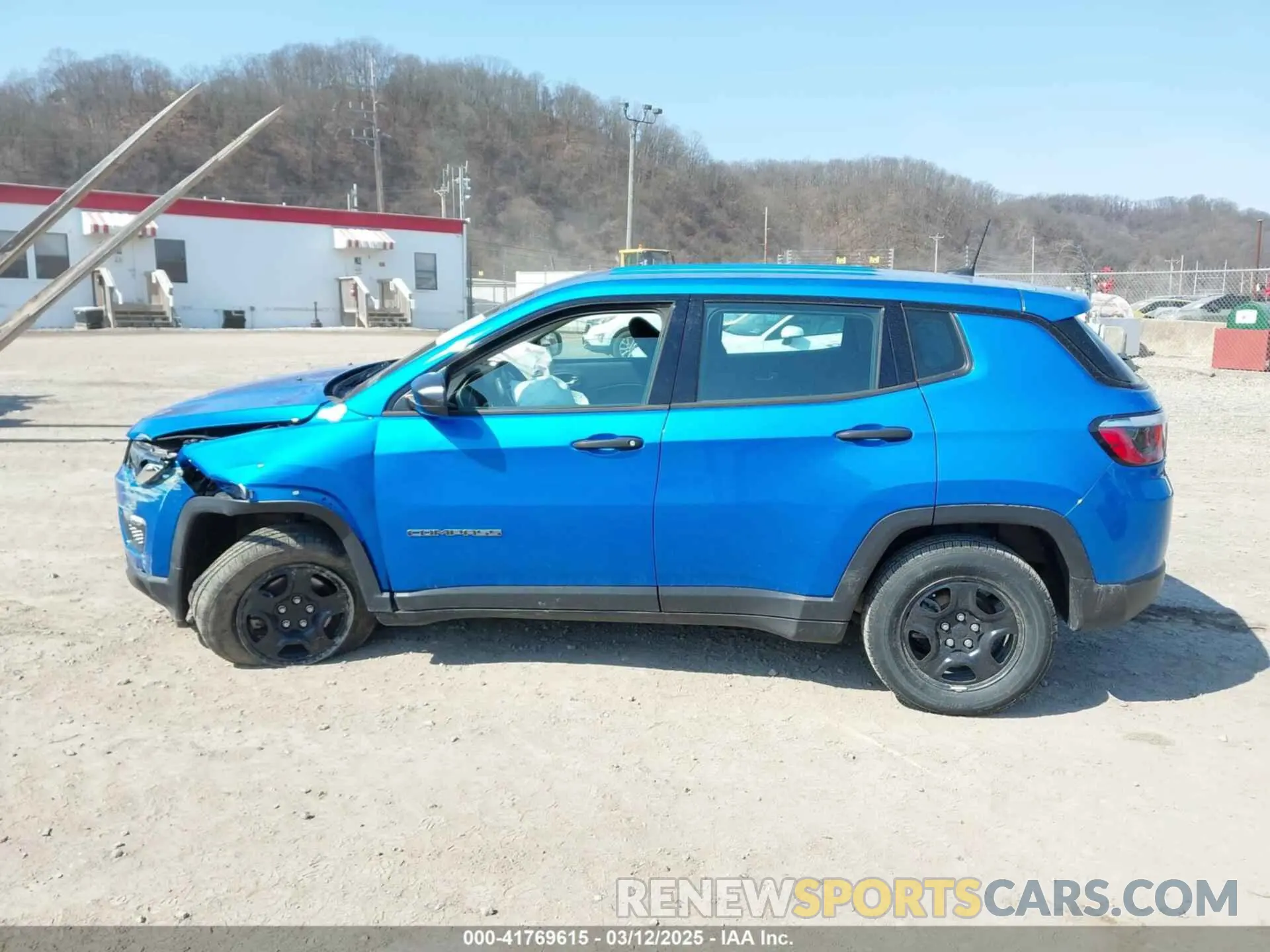 13 Photograph of a damaged car 3C4NJDAB0LT142611 JEEP COMPASS 2020