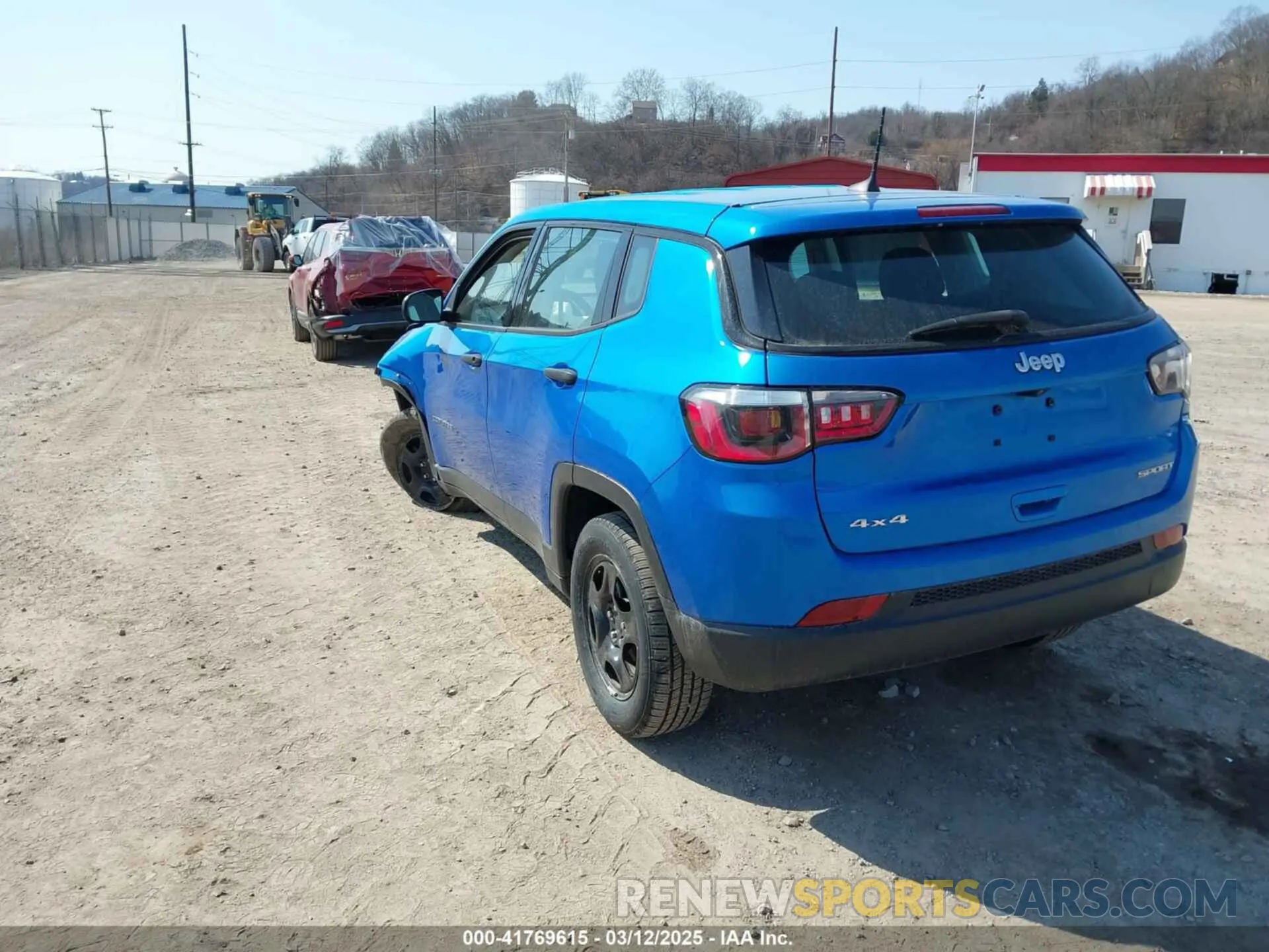 3 Photograph of a damaged car 3C4NJDAB0LT142611 JEEP COMPASS 2020
